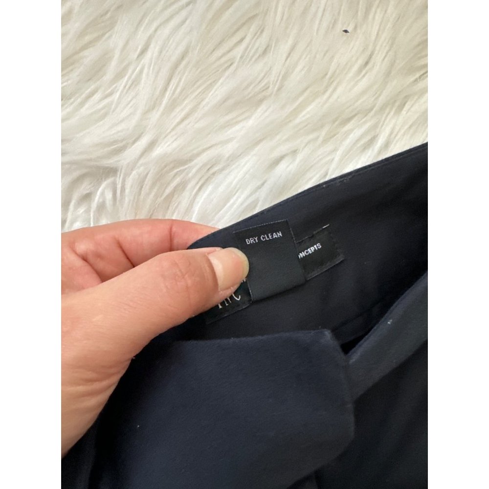 INC International Concepts Black Shorts Size 4 - Picture 8 of 9